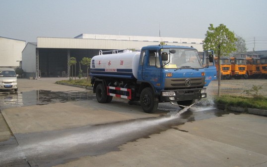 東風(fēng)153<a href=http://zsjsy.cn/ssc target=_blank class=infotextkey>灑水車</a>測(cè)試圖片