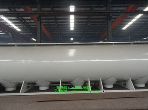 散裝<a href=http://zsjsy.cn/siliaoche/ target=_blank class=infotextkey>飼料車</a>廠家-獨立作業(yè)式散裝飼料罐